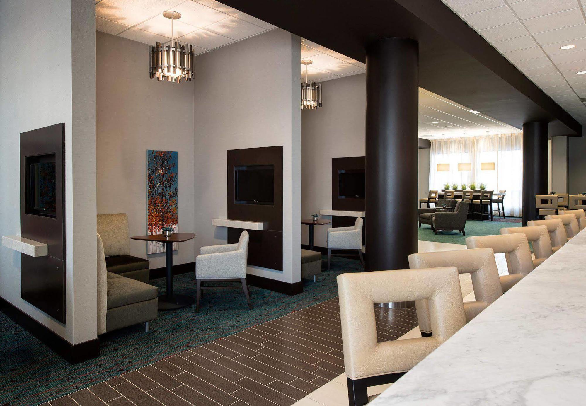 Residence Inn By Marriott Calgary South Exterior foto